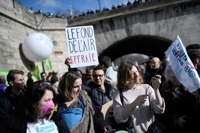 STEPHANE DE SAKUTIN / AFP